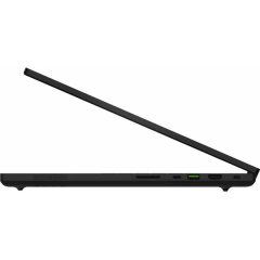 Ноутбук Razer Blade 18 18" 3840x2400 UHD 240Hz / 440Hz IPS (Intel Core Ultra 9-275HX, 64GB RAM DDR5, 2TB SSD, NVIDIA GeForce RTX 5090, Windows 11 Home) RZ09-05299ER9-R3U1