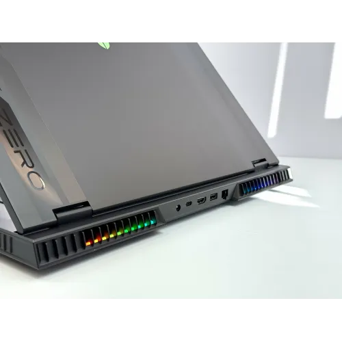 Ноутбук Thunderobot Zero 18 Pro 18" 2560x1600 240Hz ( Intel Core Ultra 9 275HX, 32 GB DDR5, 1 TB SSD,Nvidia RTX 5090 24 GB, Windows 11 Home)